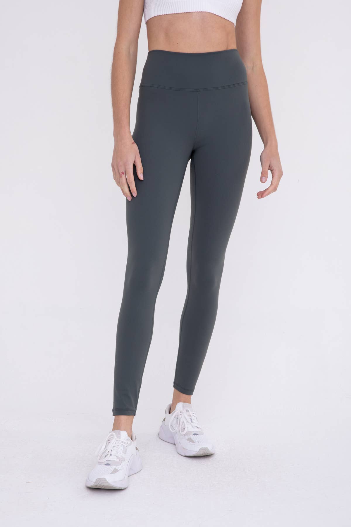 Nylon-Blend Essential Solid Leggings