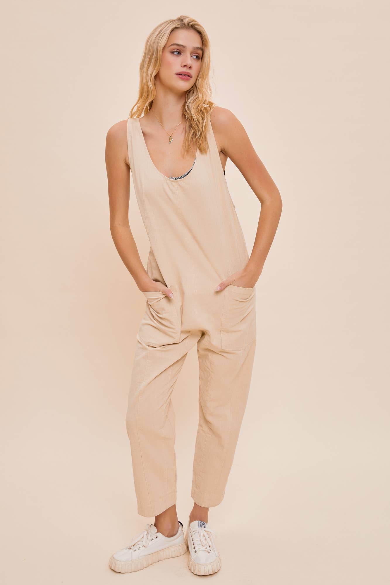 V-NECK POCKET JUMPSUIT