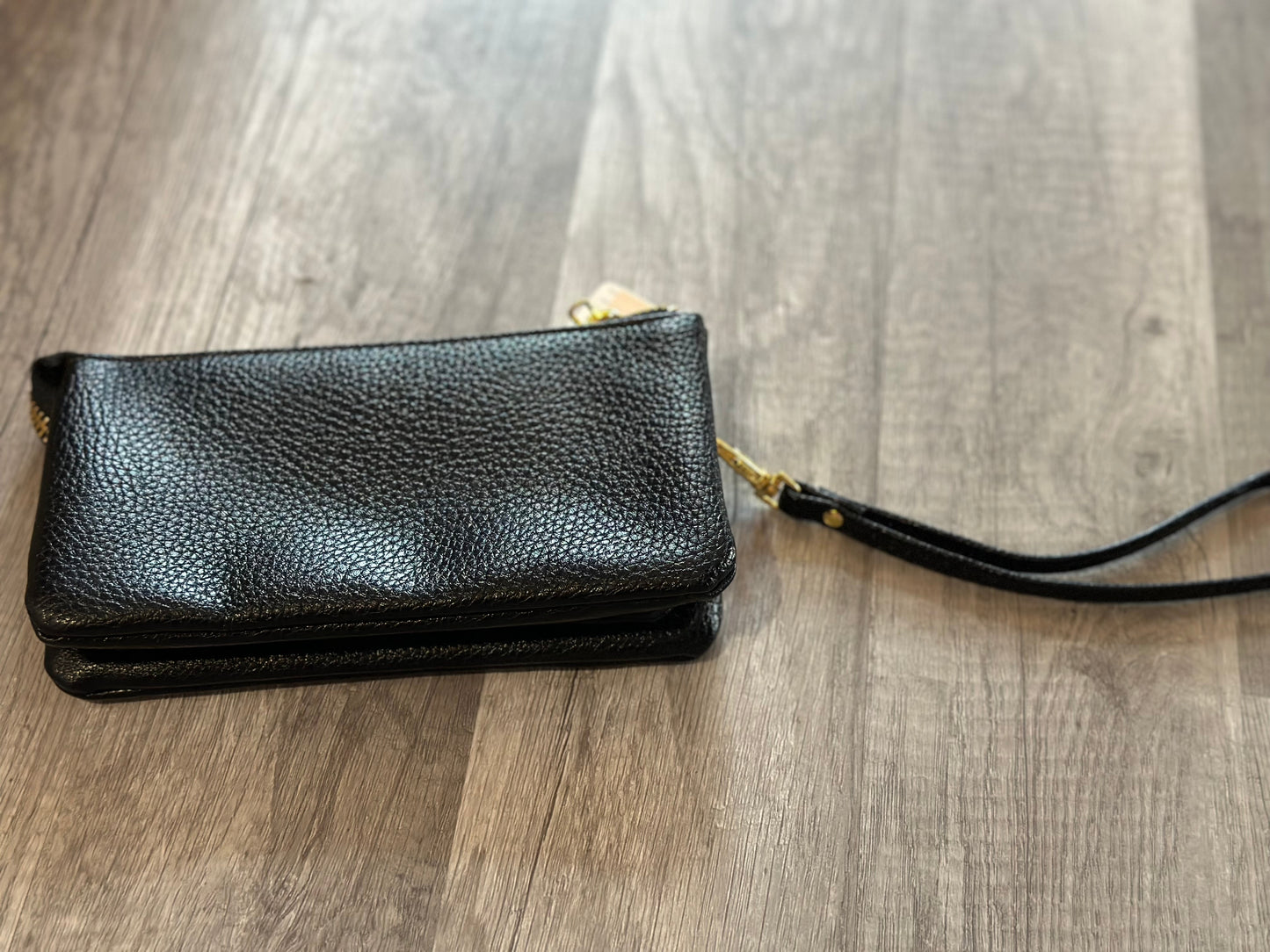 Wristlet/Crossbody Wallets