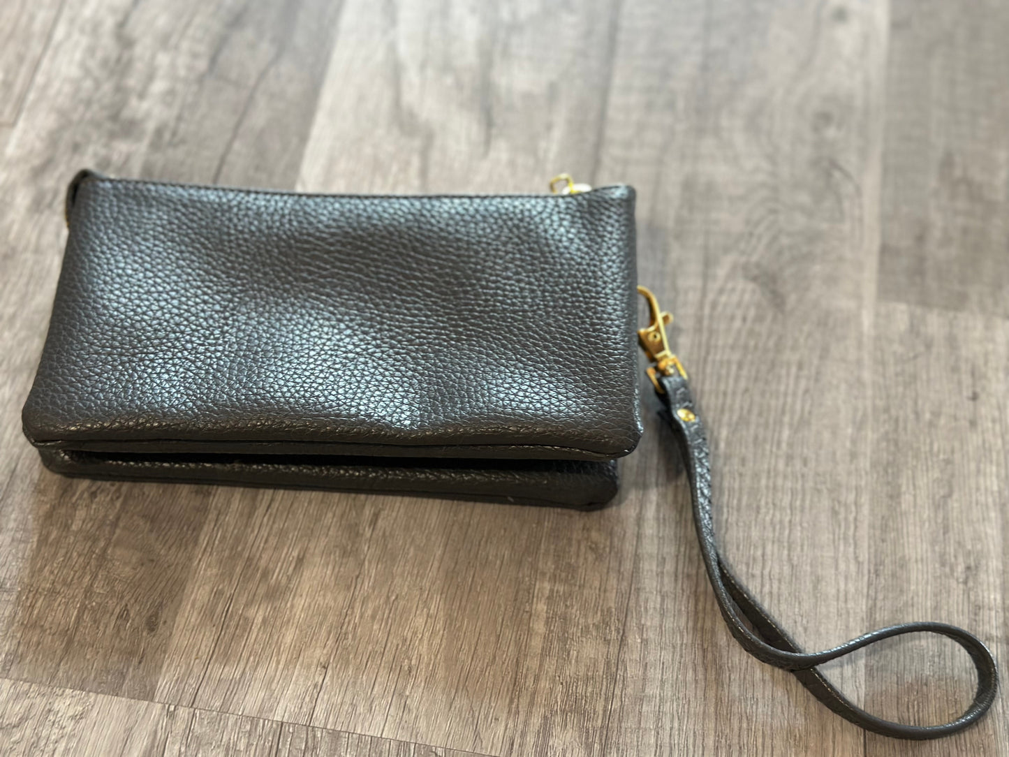 Wristlet/Crossbody Wallets