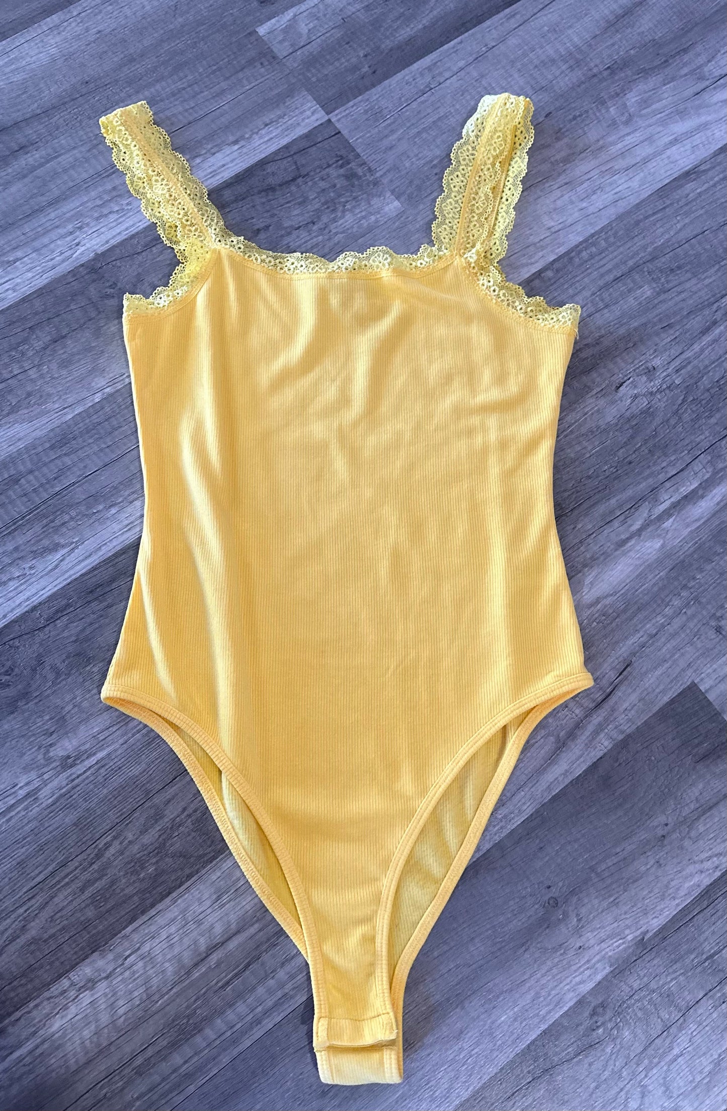 SUNNY BODYSUIT